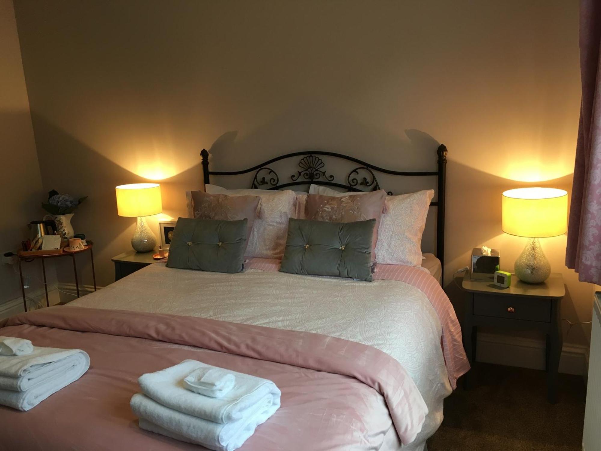 Leafy Suburban Bed And Breakfast Northwood  Eksteriør bilde
